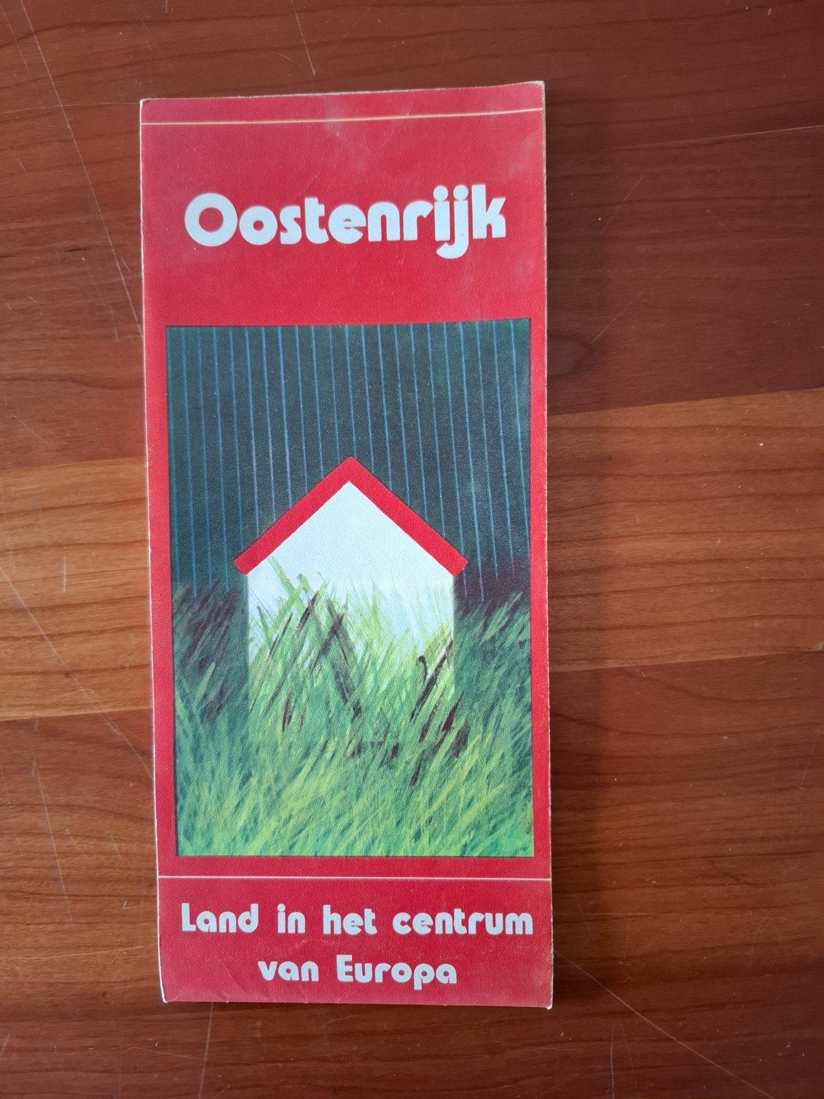 Plattegrond Oostenrijk - Land in het centrum van Europa, Boeken, Atlassen en Landkaarten, Ophalen of Verzenden, Zo goed als nieuw