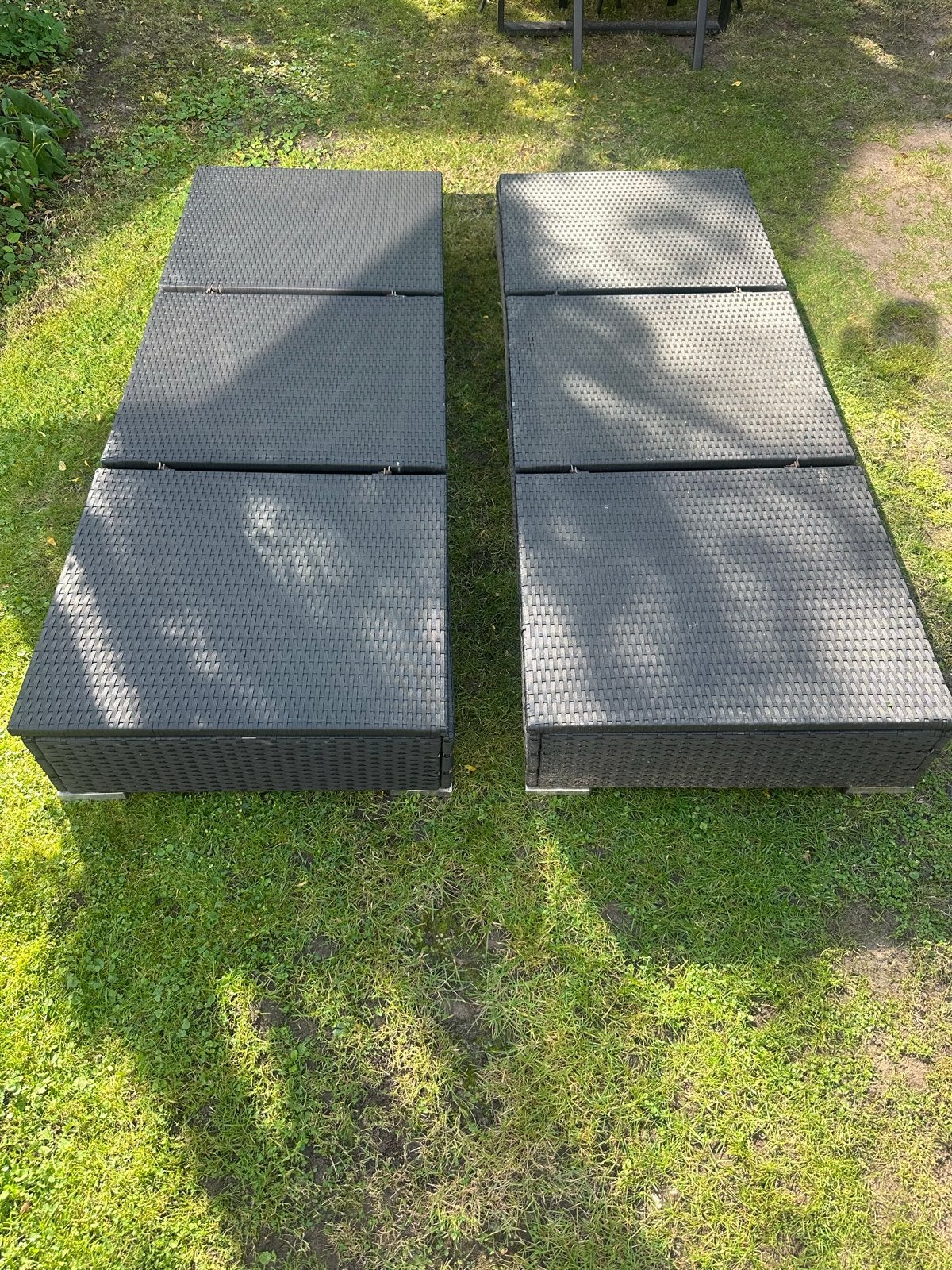 2x Zwarte Wicker Ligbedden - Verstelbaar en Comfortabel, Tuin en Terras, Ophalen, Gebruikt, Wicker, Verstelbaar