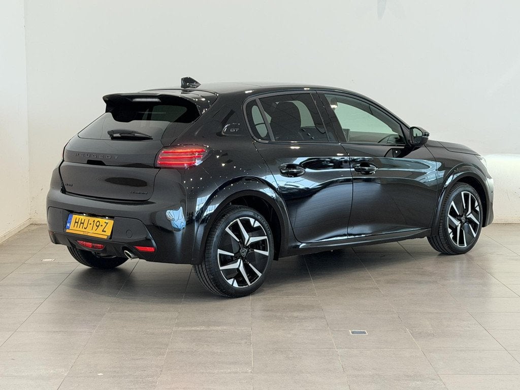 Peugeot 208 1.2 Hybrid 110 e-DCS6 GT | Panoramadak | Leder/A, Auto's, Peugeot, 1195 kg, Gebruikt, Met garantie (alle), Zwart