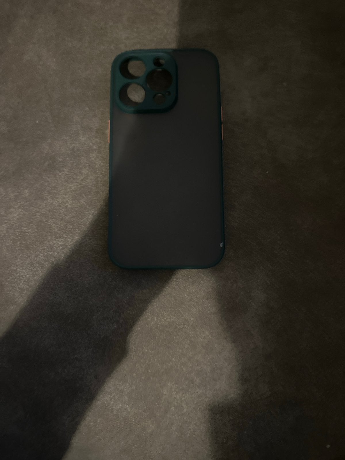 Groen iPhone 14 Pro Hoesje met Oranje Knoppen