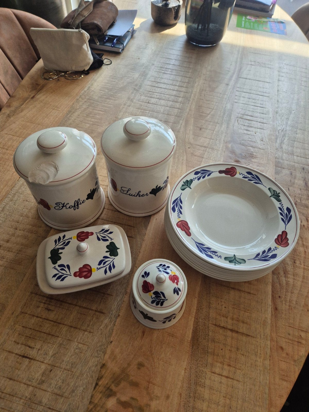 Boch Set: Koffiepot, Suikerpot, suikerpotje, Boter en Borden, Ophalen, Gebruikt, Bord(en), Overige stijlen