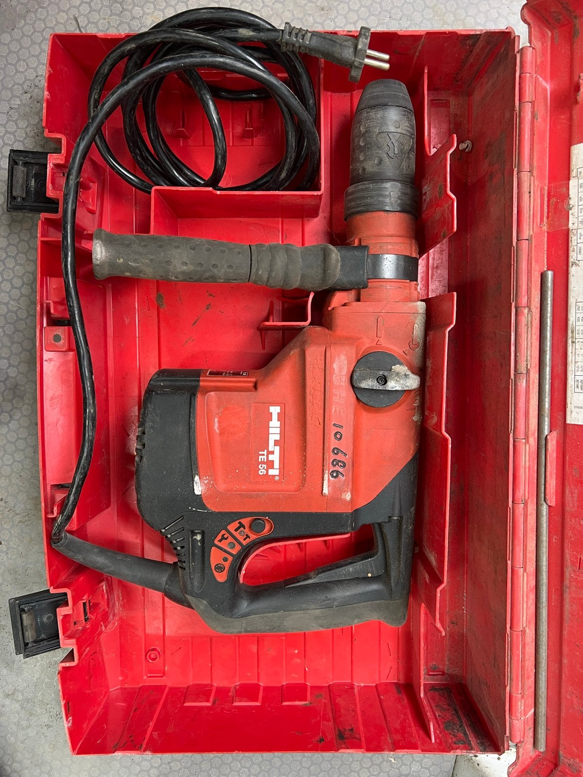 Hilti TE 50 Boorhamer in koffer, Boor- en/of Breekhamer, Ophalen of Verzenden, Klopboormechanisme, Gebruikt