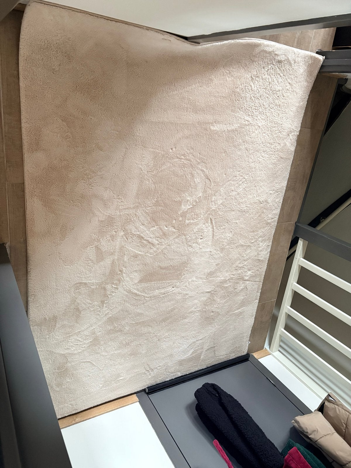 Groot Kwantum vloerkleed, zo goed als nieuw, Ophalen, Beige, Zo goed als nieuw, 200 cm of meer