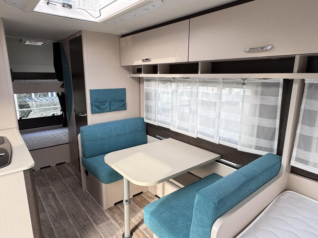 Dethleffs C'Go 495 QSK Stapelbed-Mover-Luifel, Bedrijf, Treinzit, Dwarsbed, Dethleffs