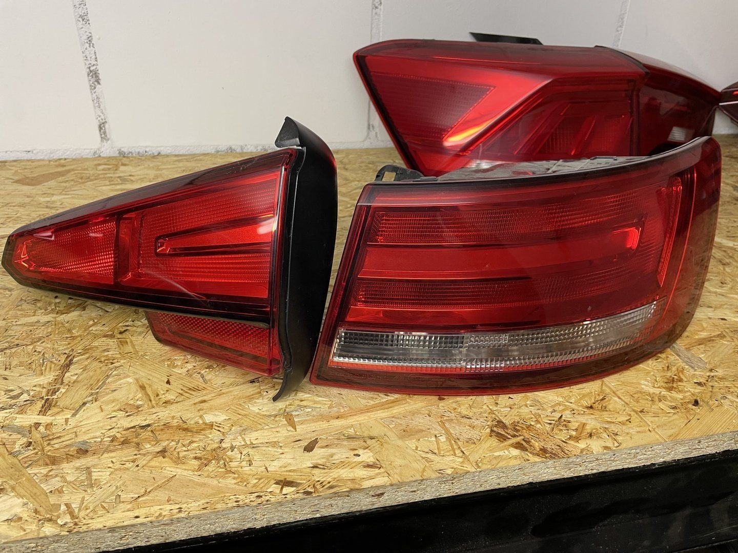 Audi A4 8w achterlicht rechts 8w5945076 8w5945070a, Auto-onderdelen, Gebruikt, -, -, Ophalen of Verzenden