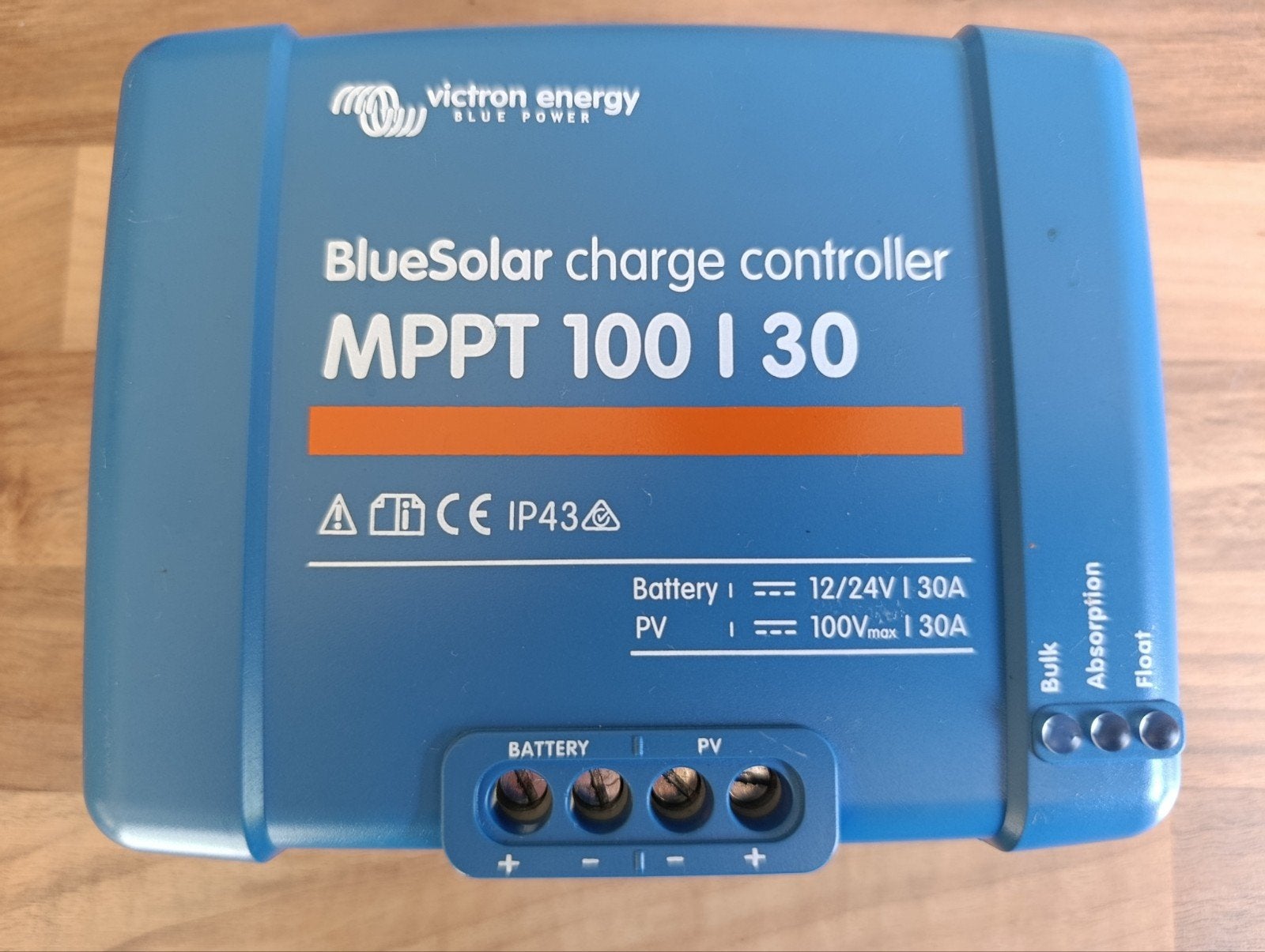 Victron BlueSolar MPPT 100/30 Laadregelaar, Ophalen, Zo goed als nieuw