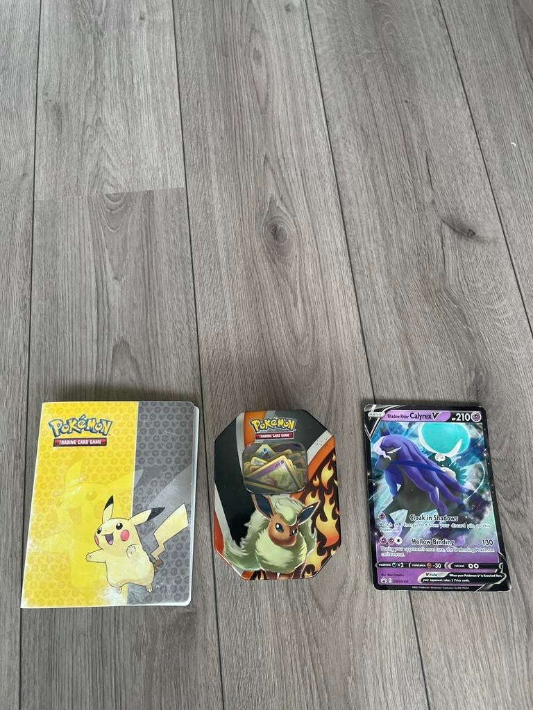 Pokemon kaarten mapje, tin en grote kaart, Ophalen of Verzenden, Gebruikt