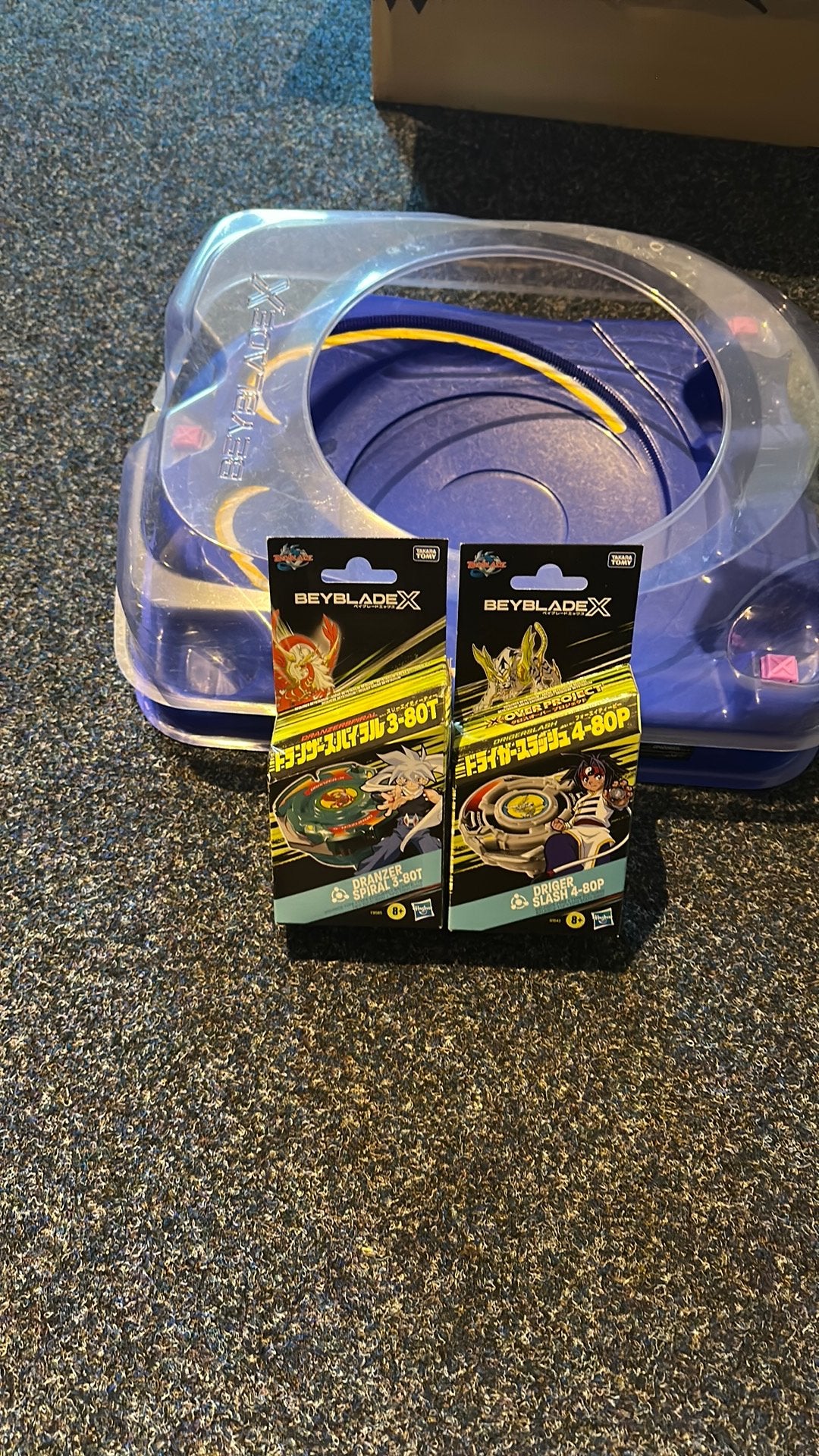 Beyblade x arena + 2 beyblades, Ophalen of Verzenden, Zo goed als nieuw