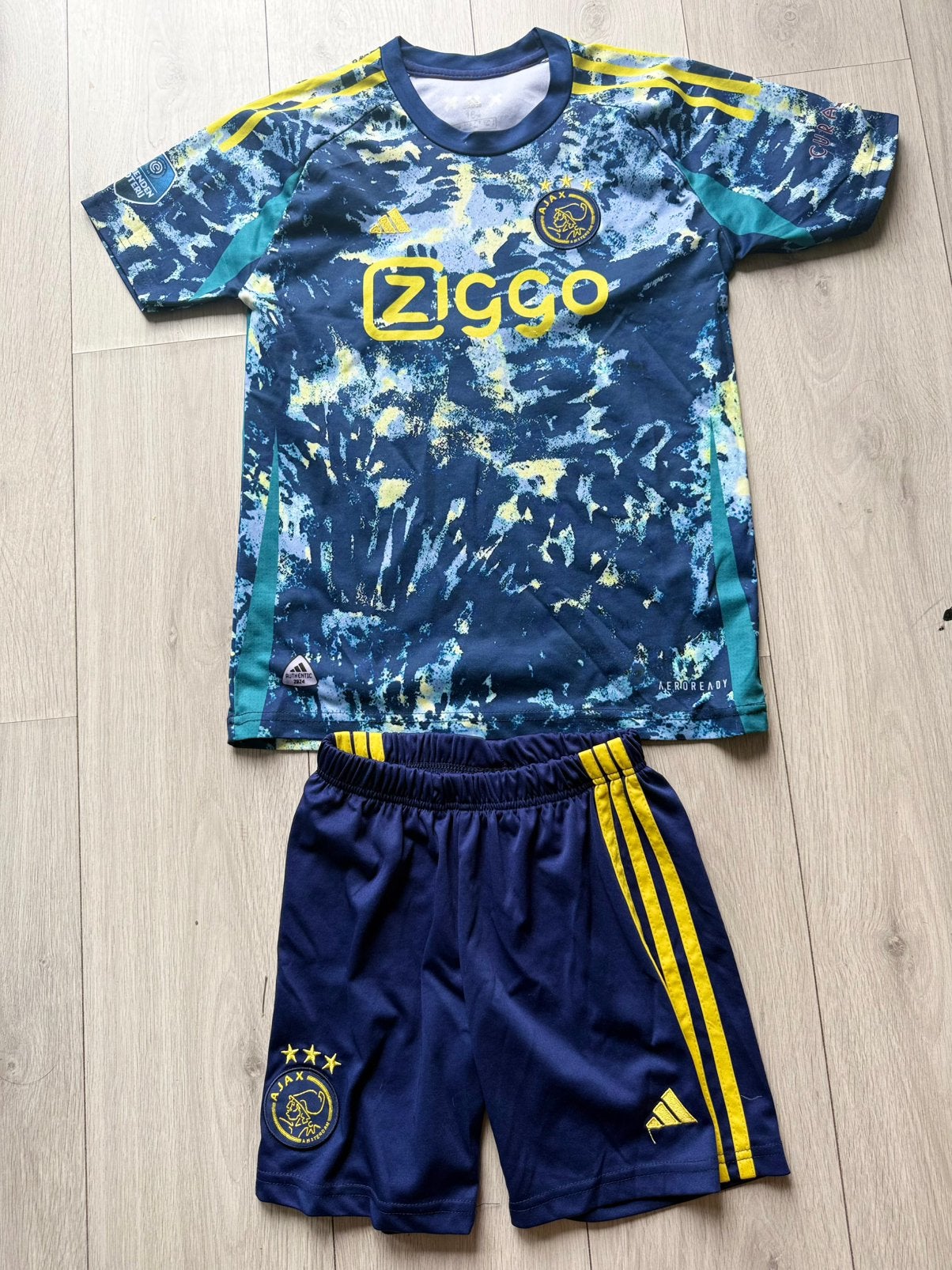 Sport outfit maat 164, Maat S, Ophalen of Verzenden, Zo goed als nieuw, Shirt