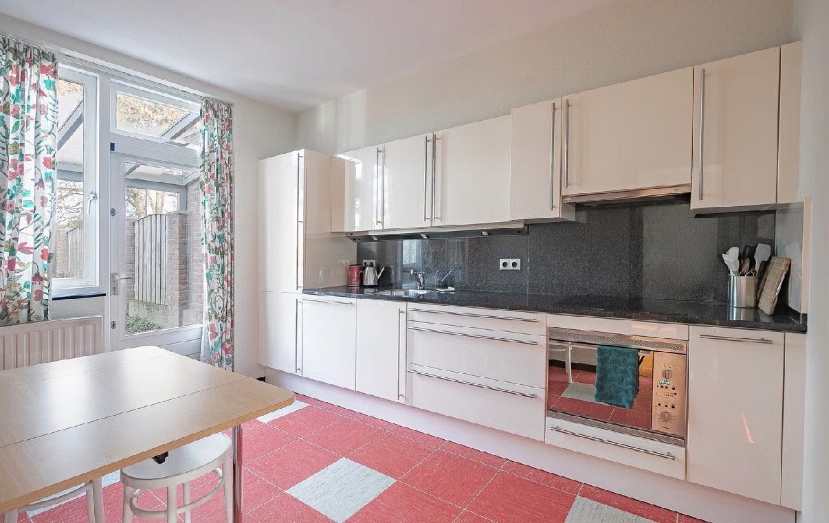 Siematic keuken met oven, kookplaat en koelvriescombinatie, Huis en Inrichting, Ophalen, Gebruikt, Wit, Graniet of Steen
