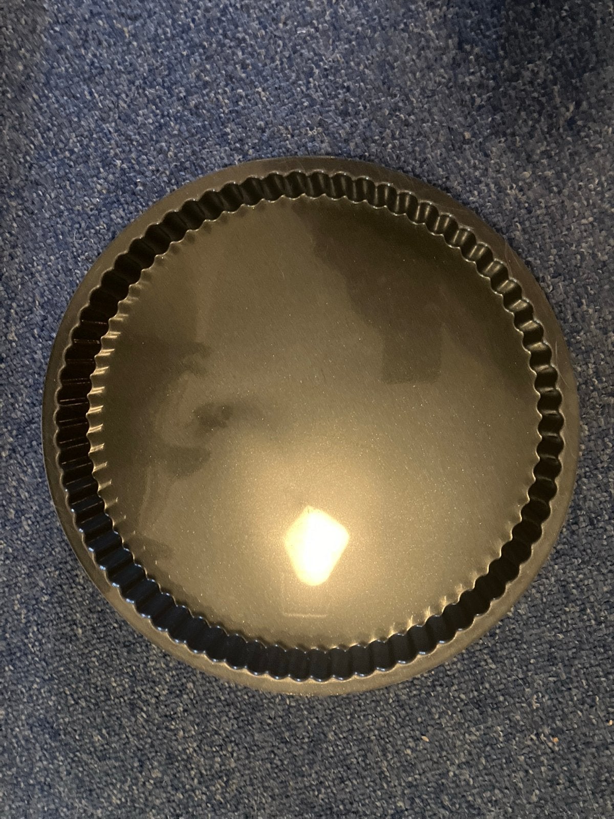 Zwarte siliconen bakvorm, rond, 28 cm, Overige typen, Nieuw, Ophalen of Verzenden, Zwart