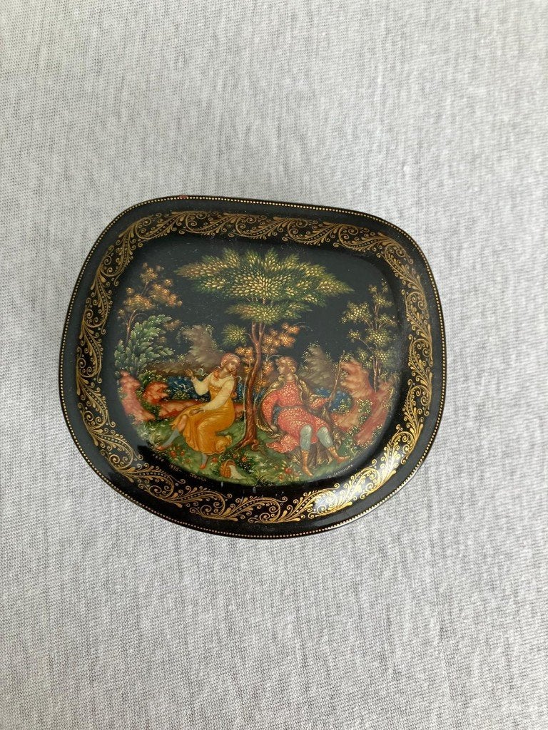 Lakdoosje handgeschilderd (russisch), Antiek en Kunst, Curiosa en Brocante, Ophalen