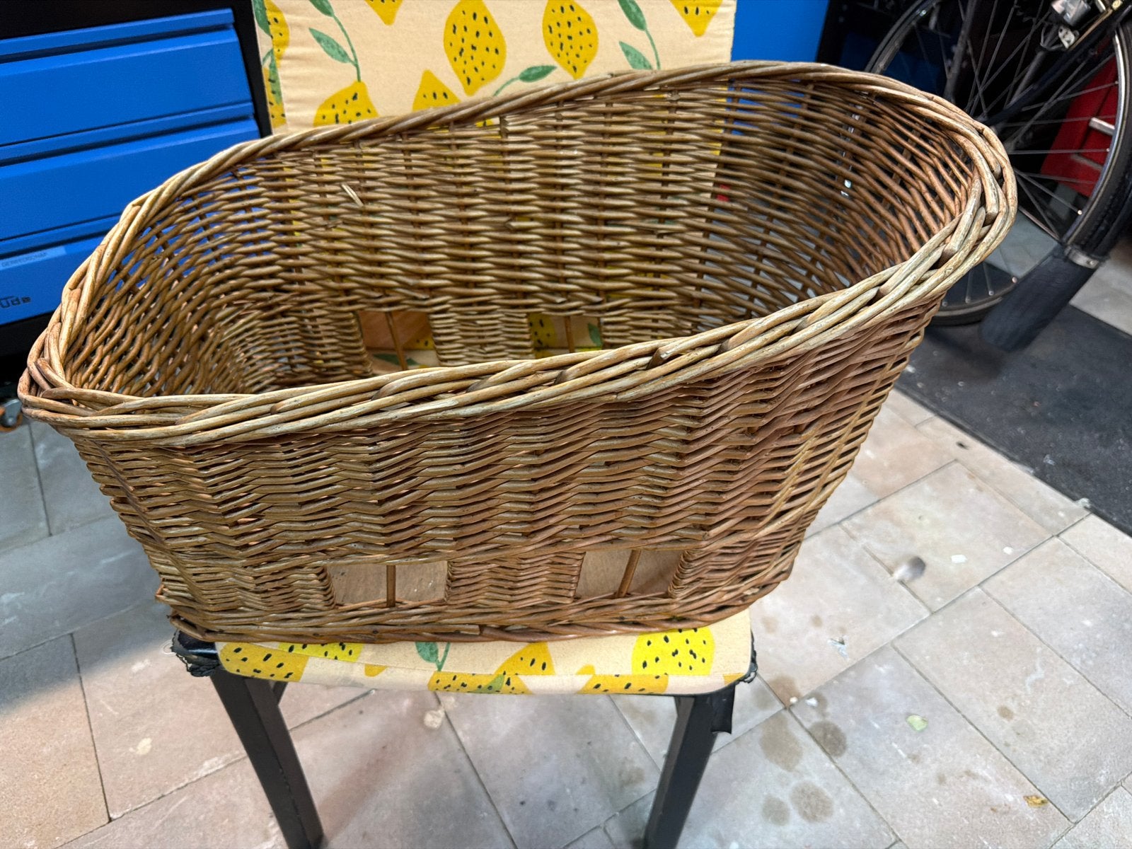 Hondenmand fiets (achterop) - riet, Ophalen, Gebruikt, Overige typen, Minder dan 20 kg