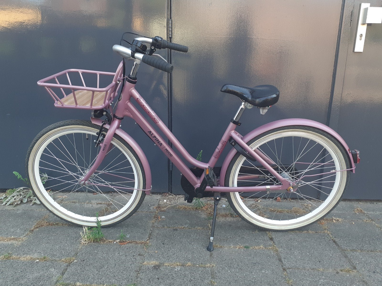 Alpine Mood meisjesfiets 28 inch (zo goed als nieuw), Fietsen en Brommers, Terugtraprem, Alpina, Zo goed als nieuw, Handrem
