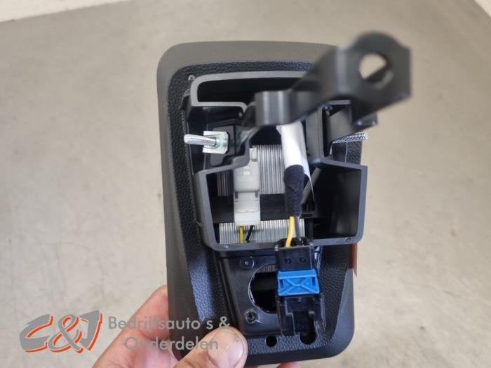 Draadloze oplader van een Renault Express, Gebruikt, -, Renault, -