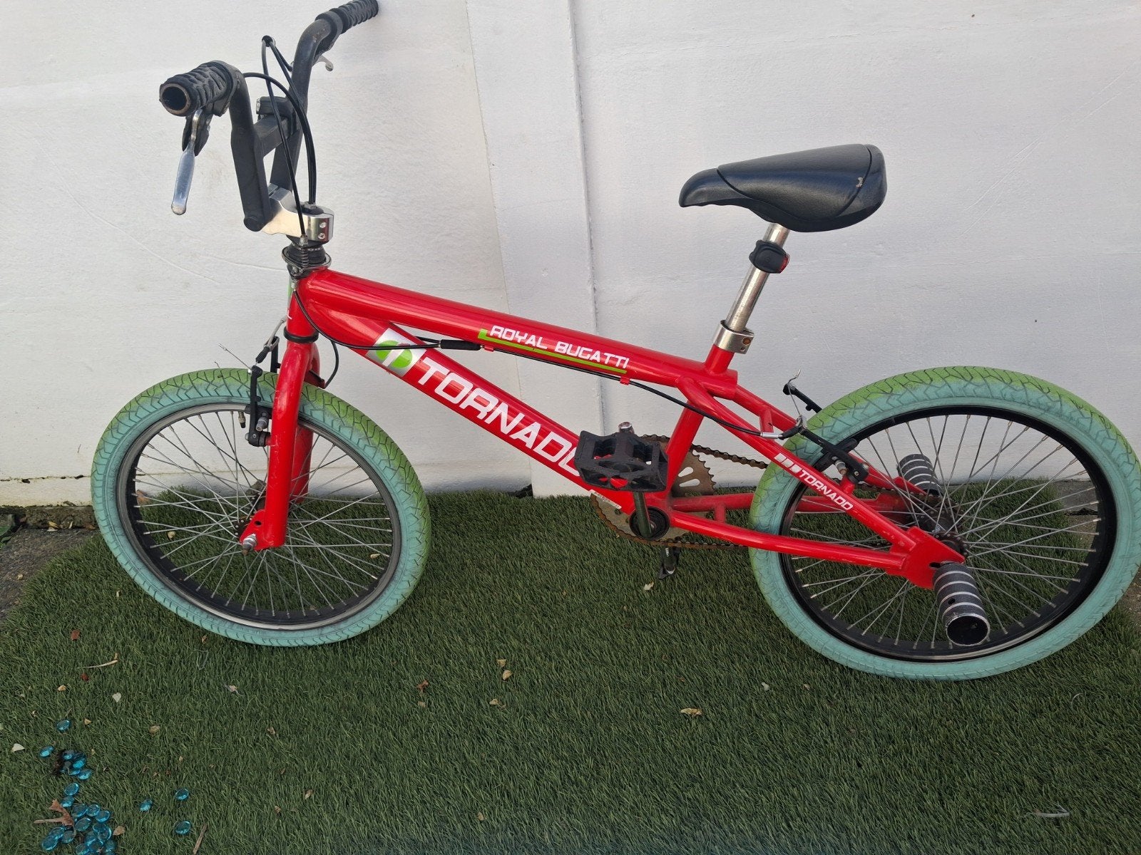 Royal Bugatti Tornado BMX - Rood met groene banden, Ophalen, Gebruikt, Staal, Velgrem
