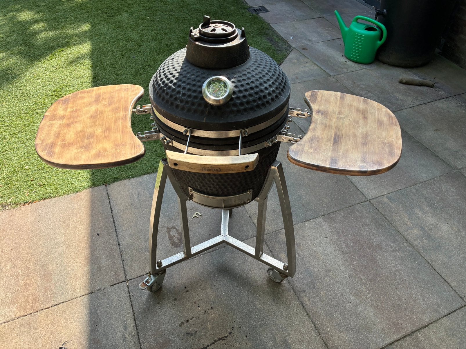 Kamado Buccan bbq Sunbury Smokey Egg Medium 16 inch, Ophalen, Gebruikt