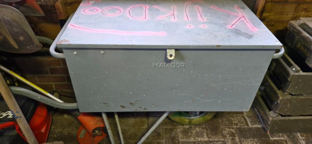 Matador Gereedschapskruiwagen, Ophalen, Gebruikt, 40 tot 60 cm, Bak of Kist