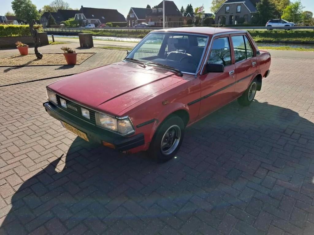 Toyota Corolla 1.8D CE70 1983, Auto's, 65 pk, Beige, 4 cilinders, Corolla