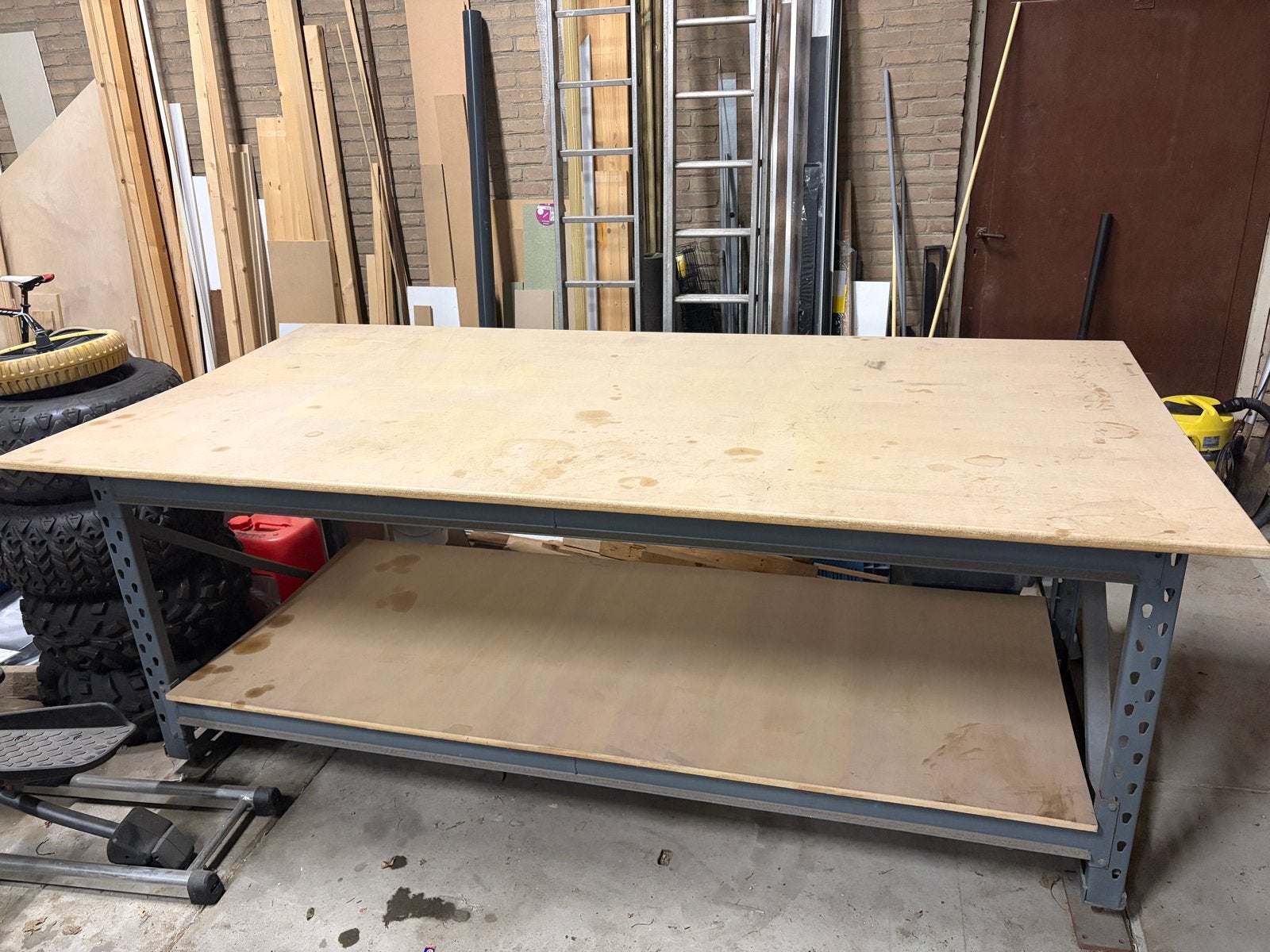Stevige Werkbank met extra onderblad, Ophalen, Gebruikt, 170 cm of meer