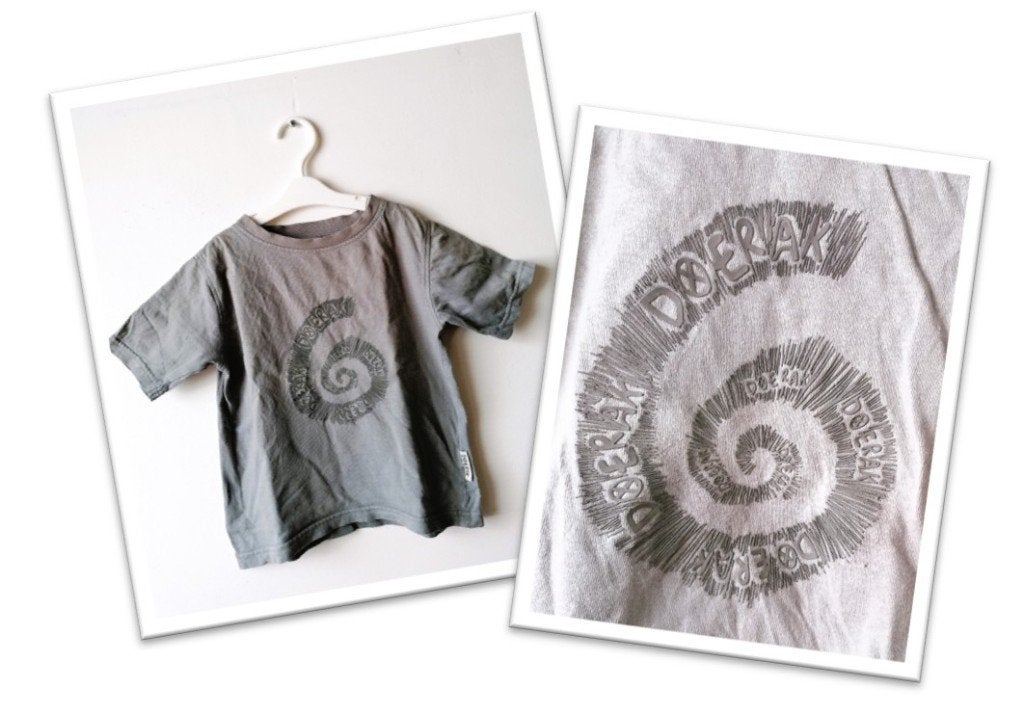 Stoer grijs T-shirt van Doerak – Maat 110/116, Gebruikt, Doerak, Ophalen of Verzenden, Shirt of Longsleeve