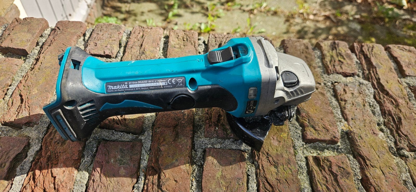 Makita DGA504 Haakse Slijper - Zo goed als nieuw, Ophalen of Verzenden