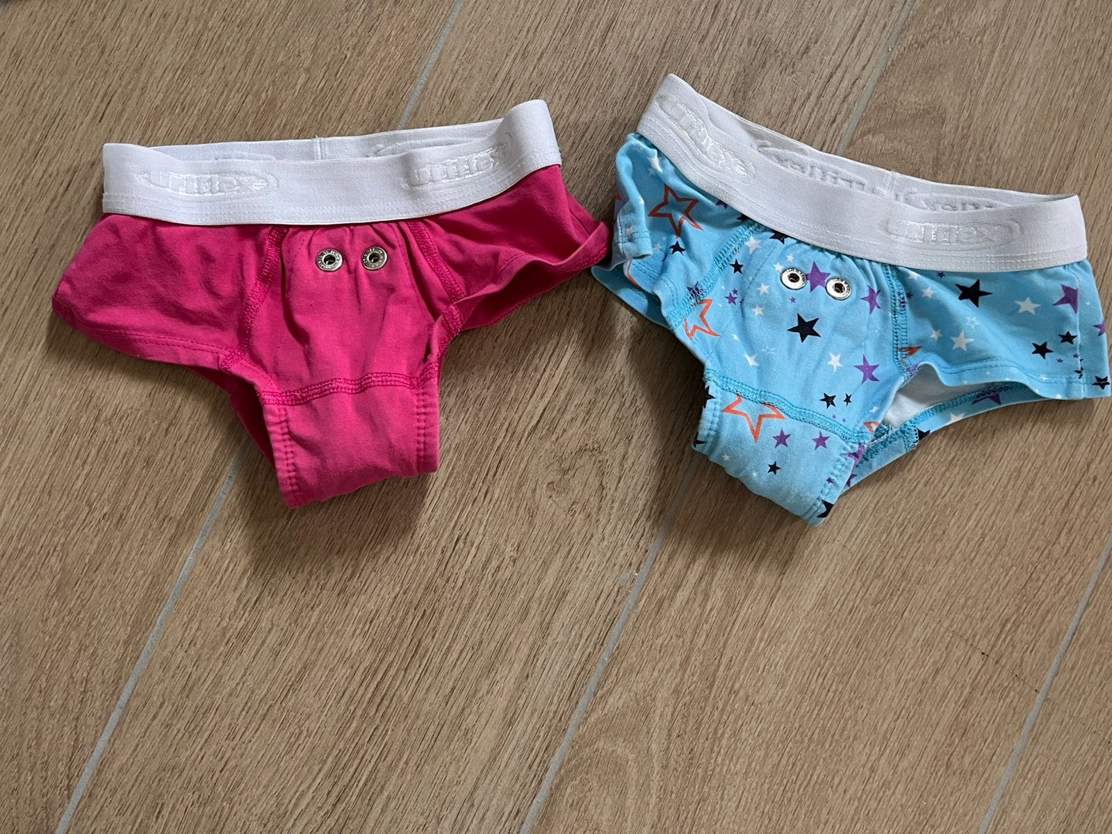 Uriflex sensorbroekjes 2 stuks maat 116/122, Ophalen of Verzenden, Gebruikt, Meisje, Nacht- of Onderkleding