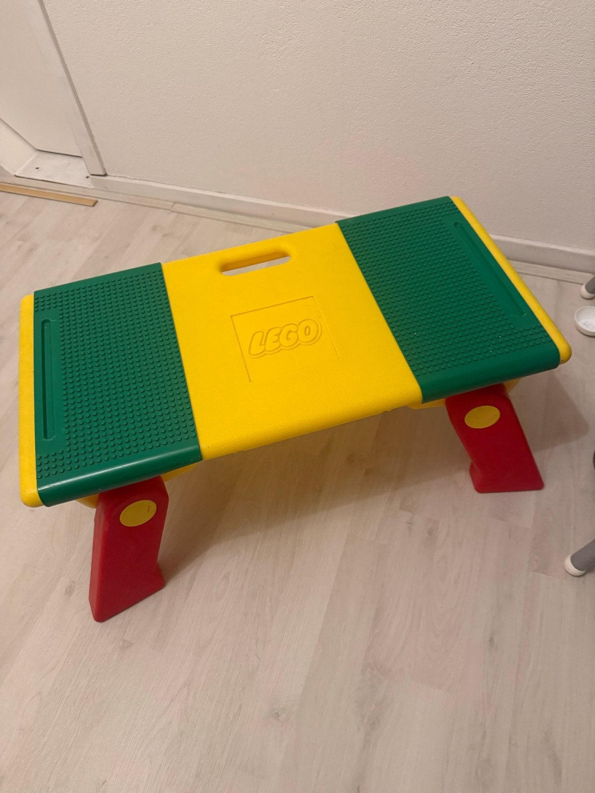 Lego speeltafel met opbergruimte en bouwplaten, Ophalen of Verzenden, Gebruikt, Overige typen, Lego