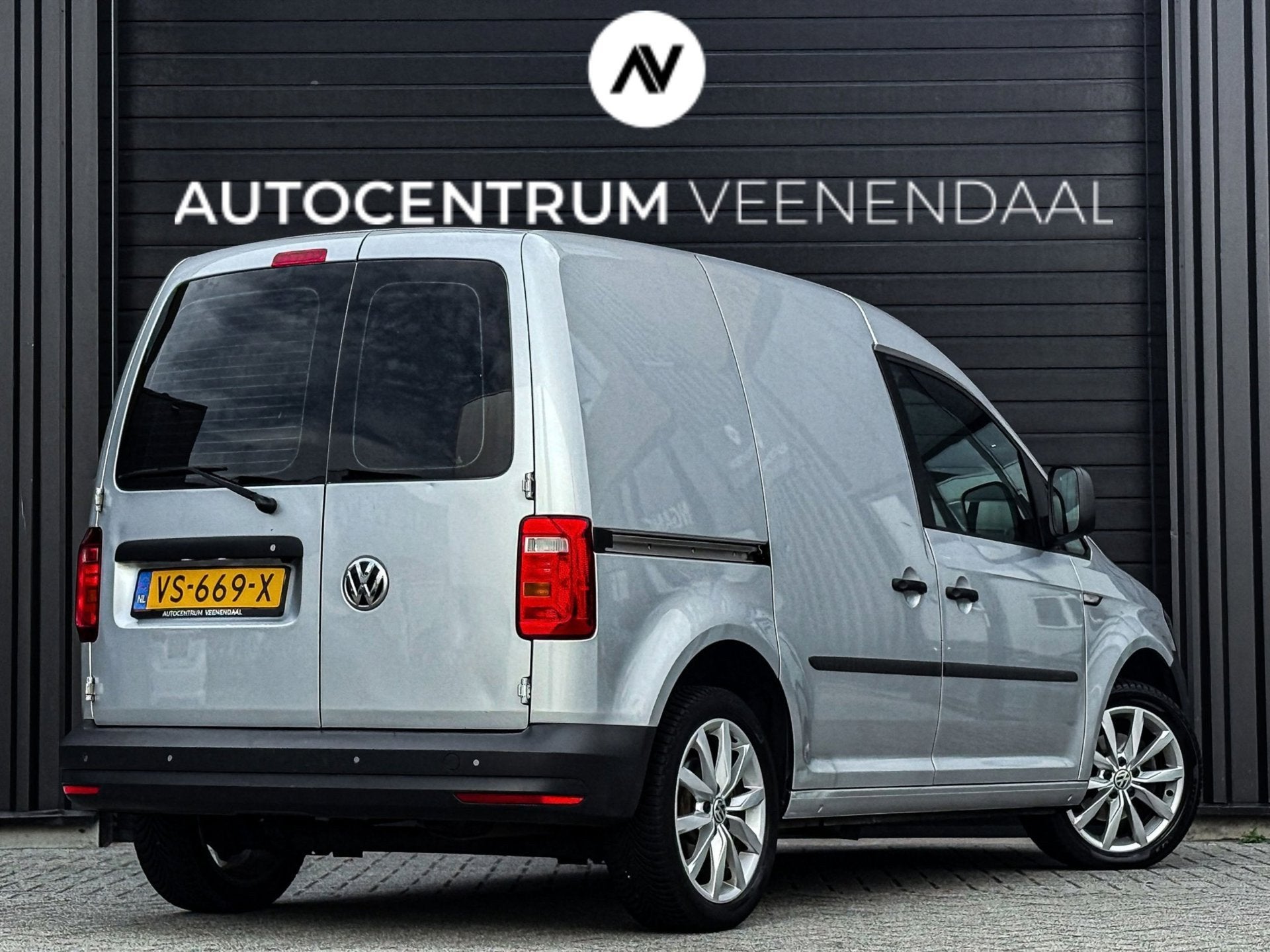 Volkswagen Caddy 2.0 TDI L1H1 Trendline DSG 102 PK BTW CARPL, Auto's, Stof, Gebruikt, 4 cilinders, Volkswagen