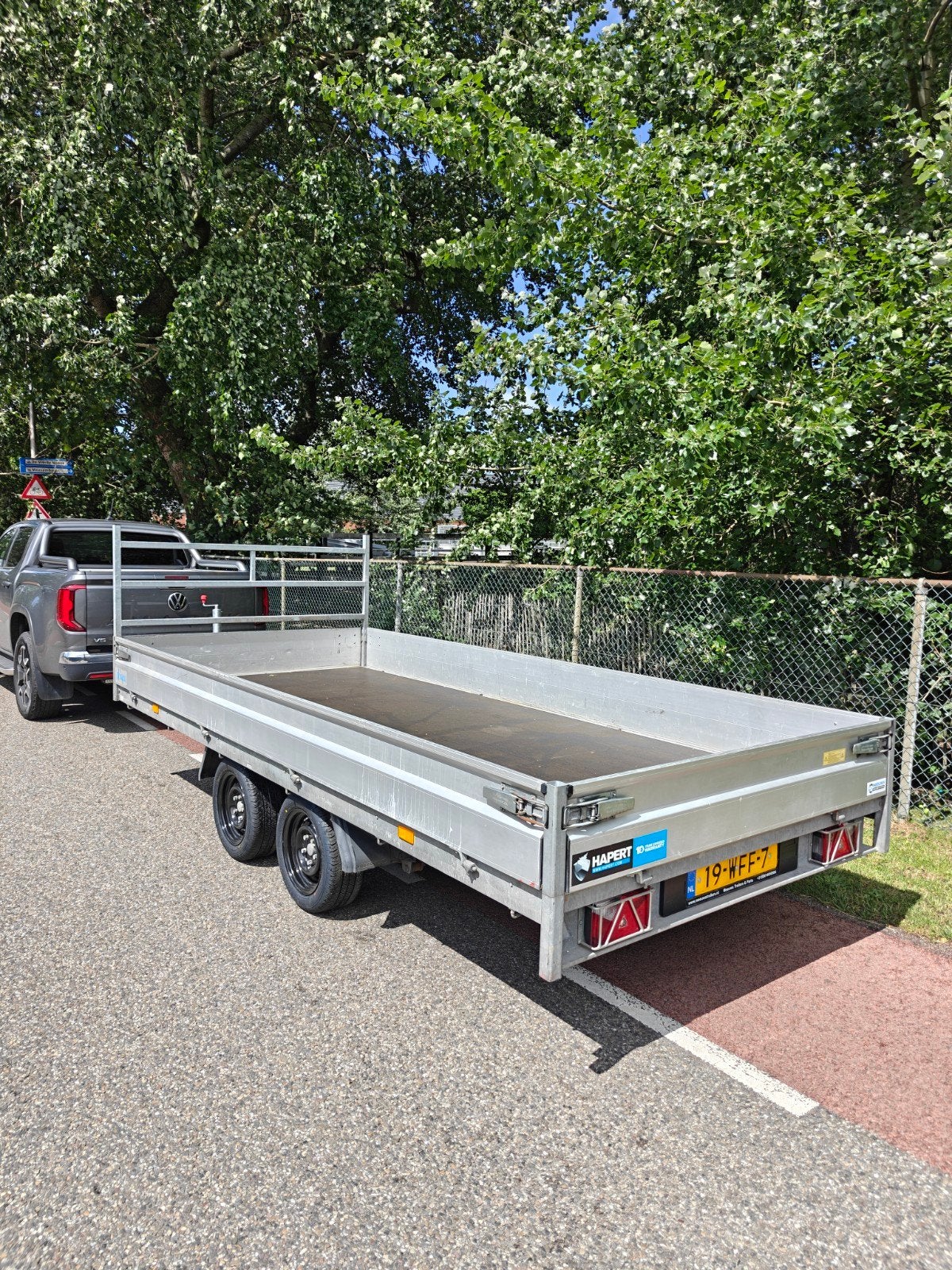 Hapert plateau aanhanger 3500KG parabool vering, Ophalen of Verzenden, Zo goed als nieuw