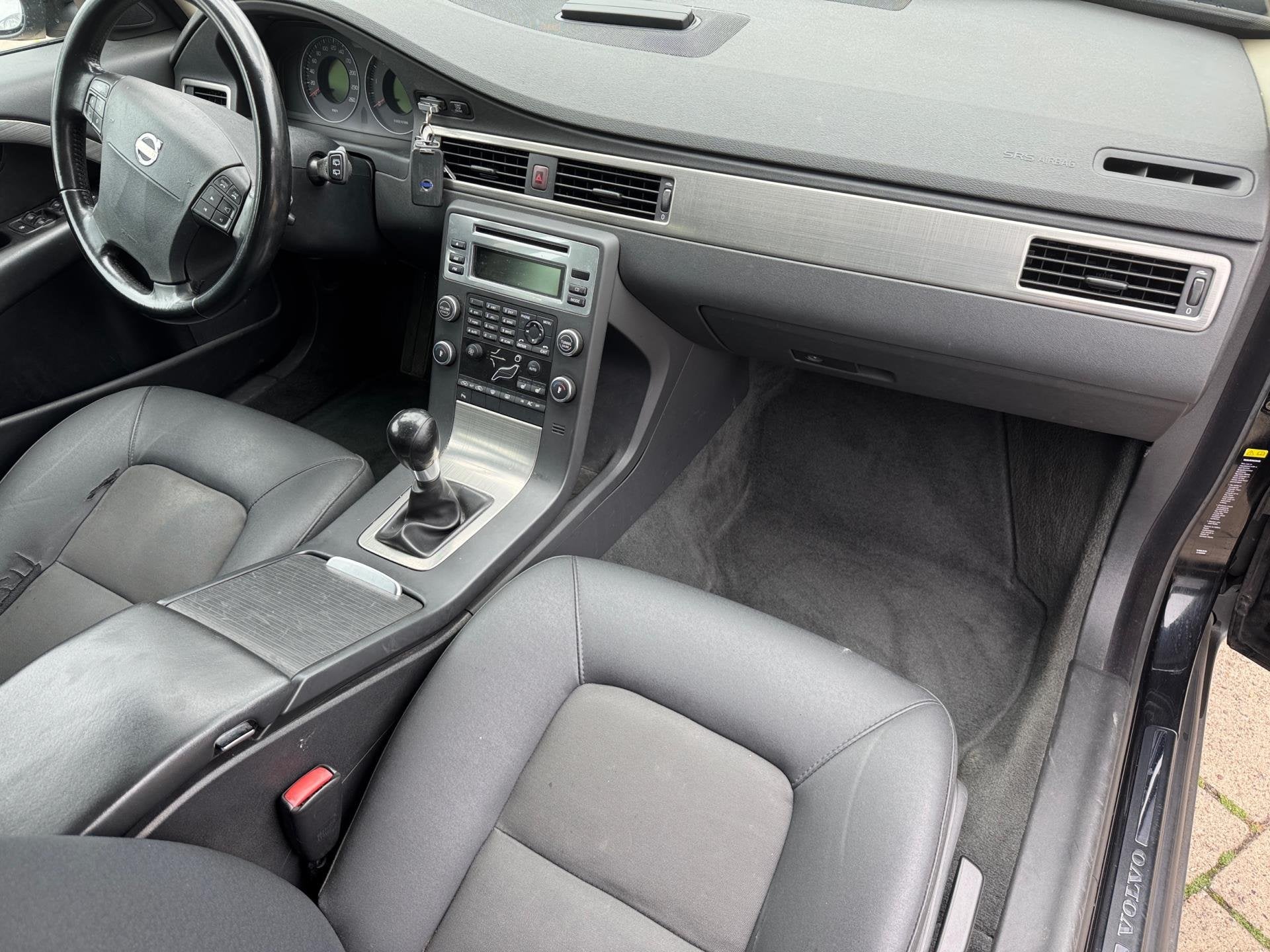 Volvo V70 2.0D Momentum APK 05-2027, Auto's, Volvo, Voorwielaandrijving, 136 pk, Gebruikt, 4 cilinders