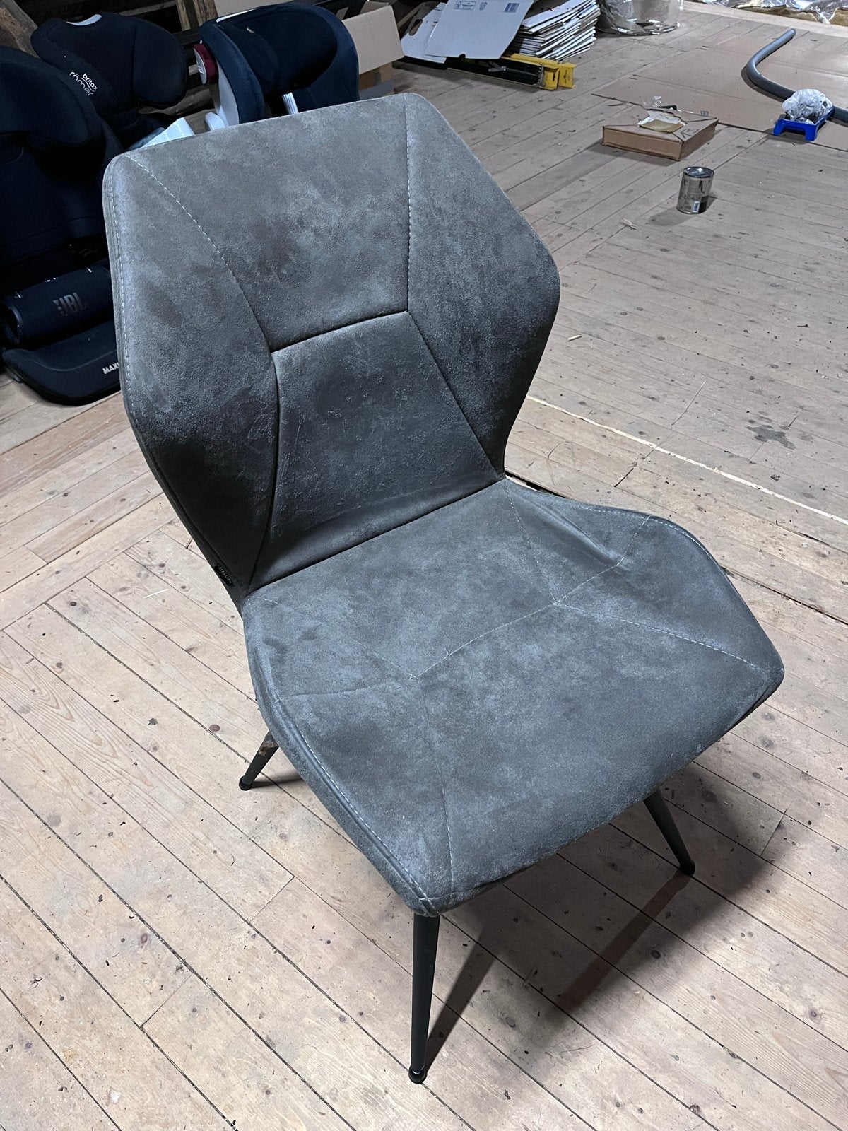 Moderne grijze stoel - Comfortabel en stijlvol, Ophalen, Gebruikt, Eén, Stof