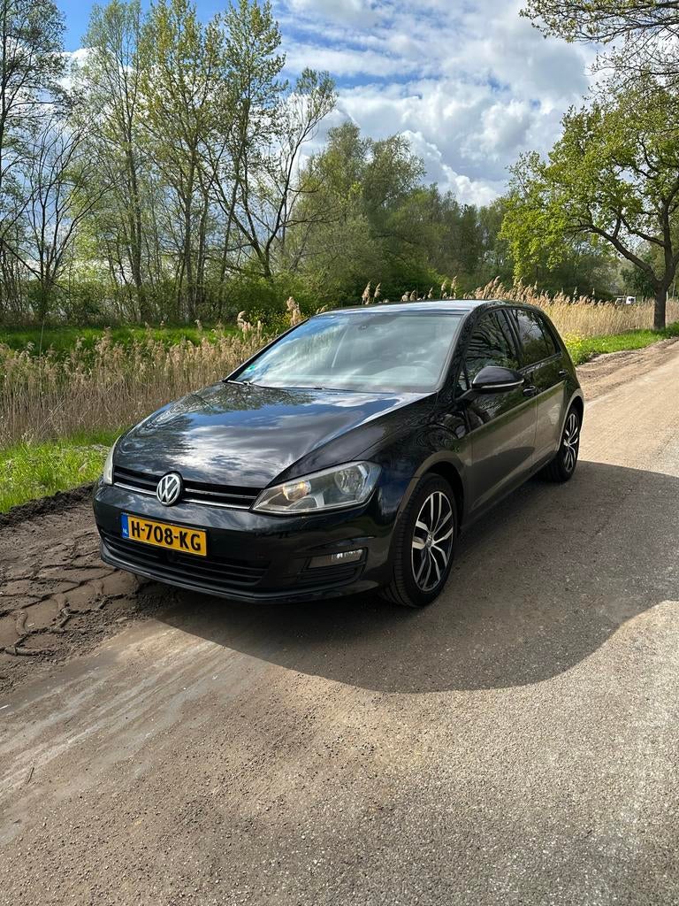 VW Golf 7 1.4 TSI ACT Highline /ACC/Massage/Autopark/VOL OPT, Auto's, 4 cilinders, 1193 kg, Zwart, 1395 cc