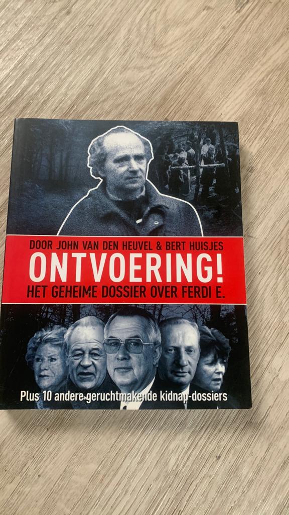 Bert Huisjes - Ontvoering!, Boeken, Ophalen of Verzenden, Zo goed als nieuw, Bert Huisjes; John van den Heuvel
