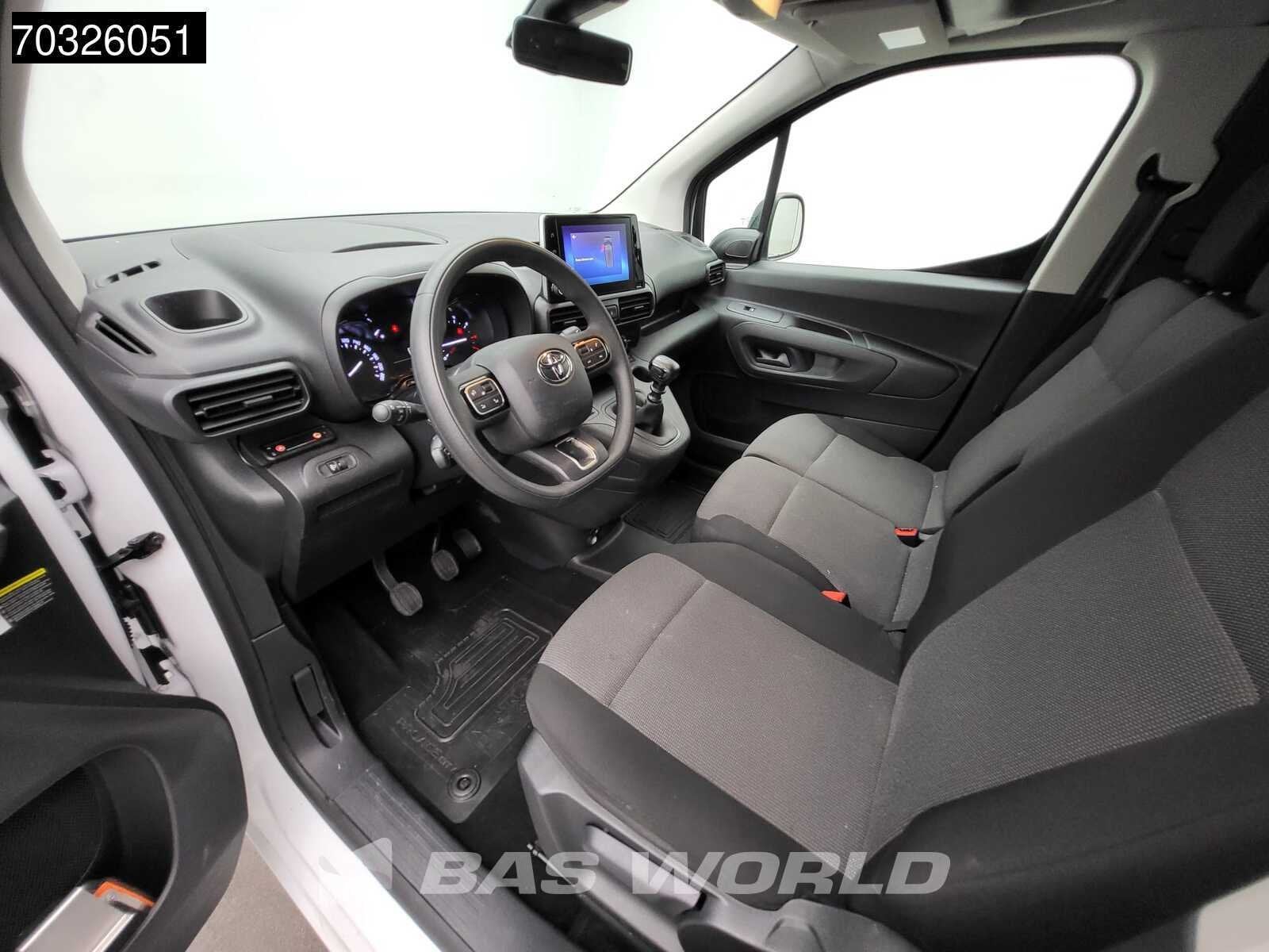 Toyota ProAce City 110pk Benzine L1H1 Navi Airco Cruise Came, Stof, Gebruikt, Wit, Handgeschakeld