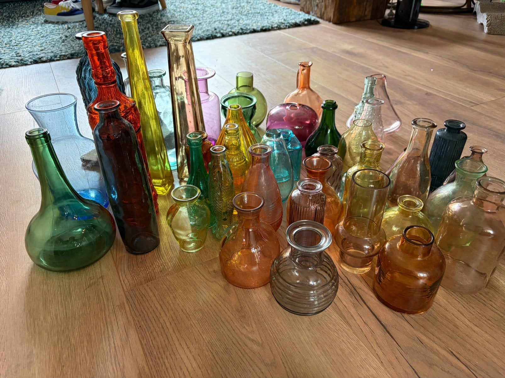 Bloemenvazen Gekleurd 44 stuks, Huis en Inrichting, Ophalen, Zo goed als nieuw, Meerkleurig, Glas