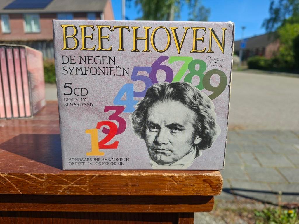 Beethoven: De Negen Symfonieën - 5CD Boxset, Boxset, Ophalen of Verzenden, Zo goed als nieuw, Classicisme