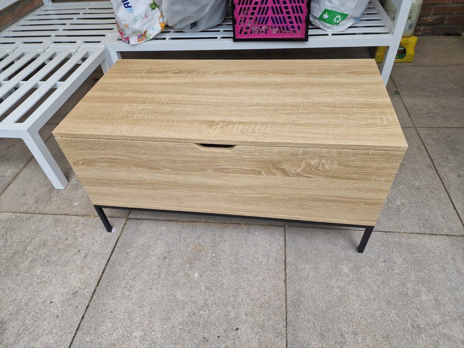 Houten opbergkist / bankje met metalen poten, 100 tot 150 cm, 50 tot 75 cm, Zo goed als nieuw, 100 tot 125 cm