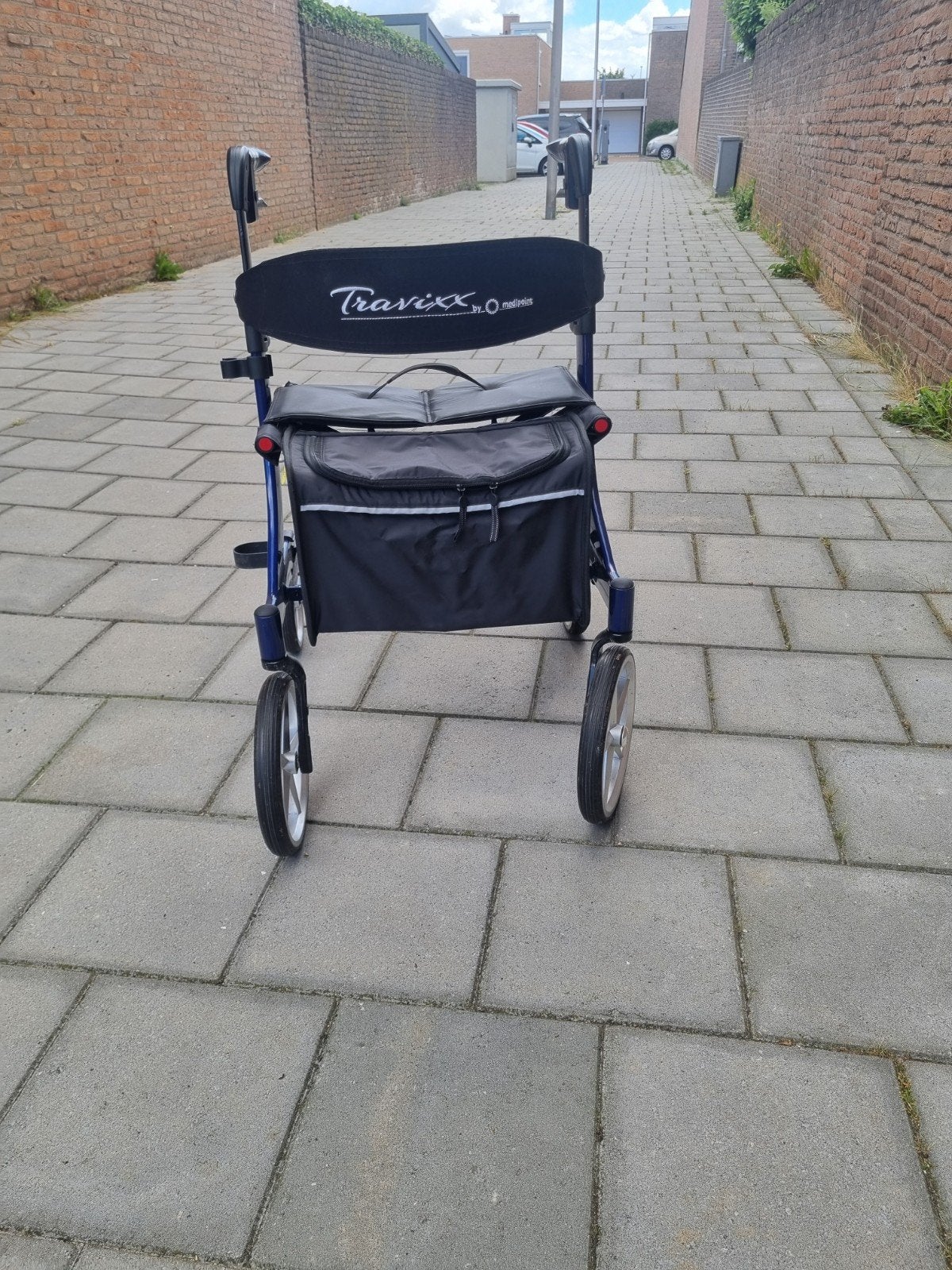 Rollator Travixx, Ophalen, Lichtgewicht, Zo goed als nieuw