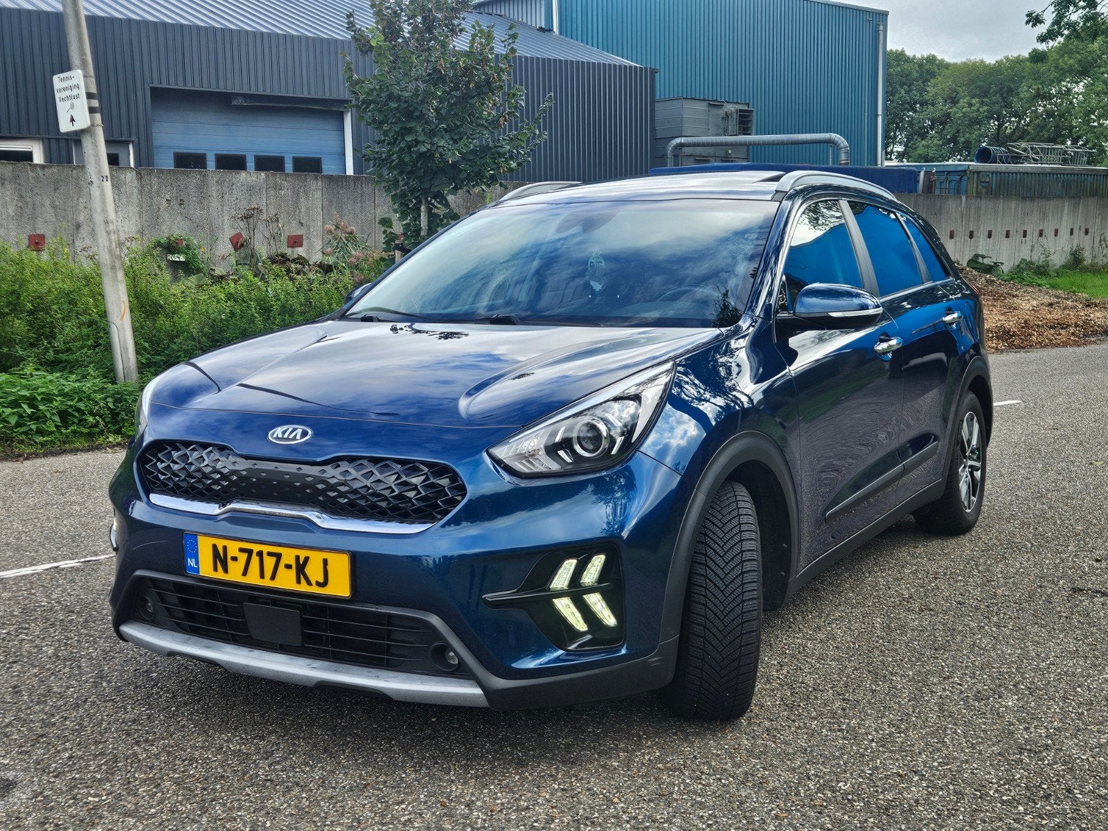 Kia Niro 1.6 GDi Hybrid 141pk Dct6 2021 Blauw, Auto's, Dealer onderhouden, Blauw, Leder en Stof, Origineel Nederlands