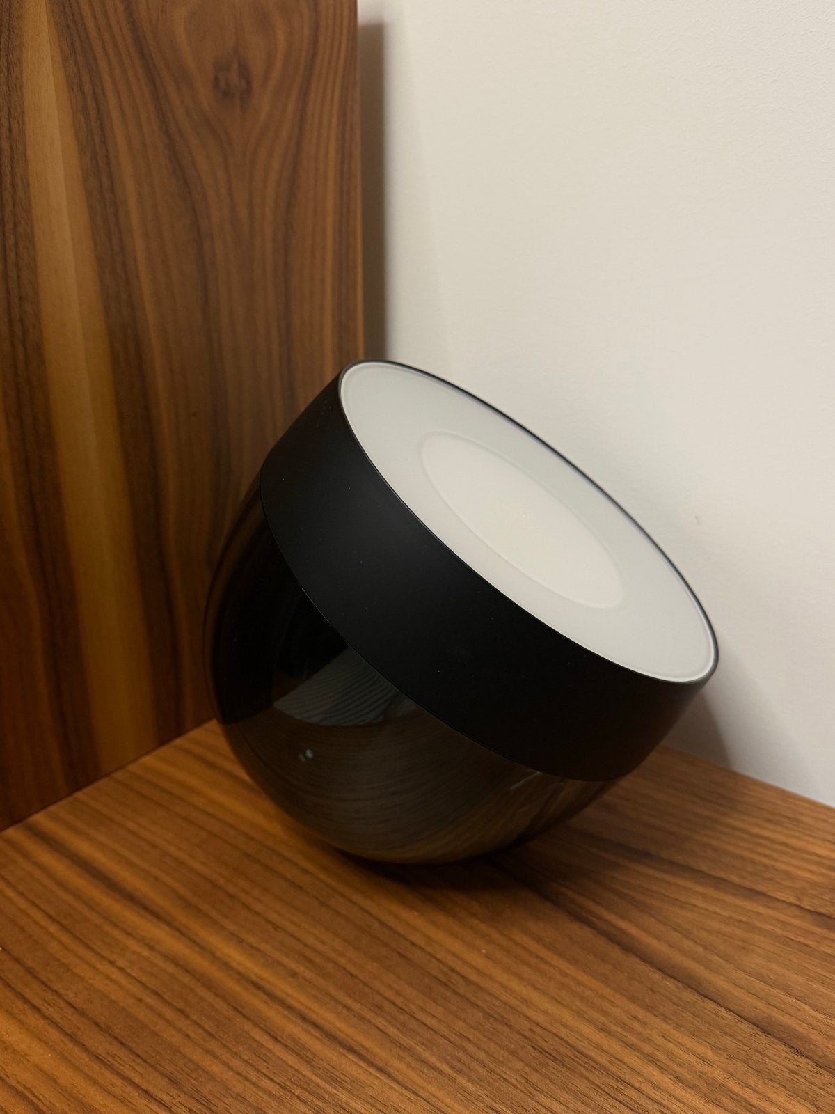 Philips Hue Iris - Smart LED Tafellamp (Zwart), Ophalen, Kunststof, Zwart, Dimbaar
