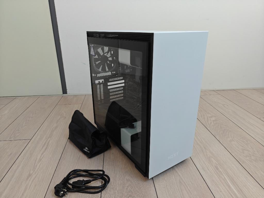 NZXT RGB Build | Ryzen 5 3600X | 32GB DDR4 RAM | Kraken X73, Computers en Software, Barebones, Ophalen, Gebruikt