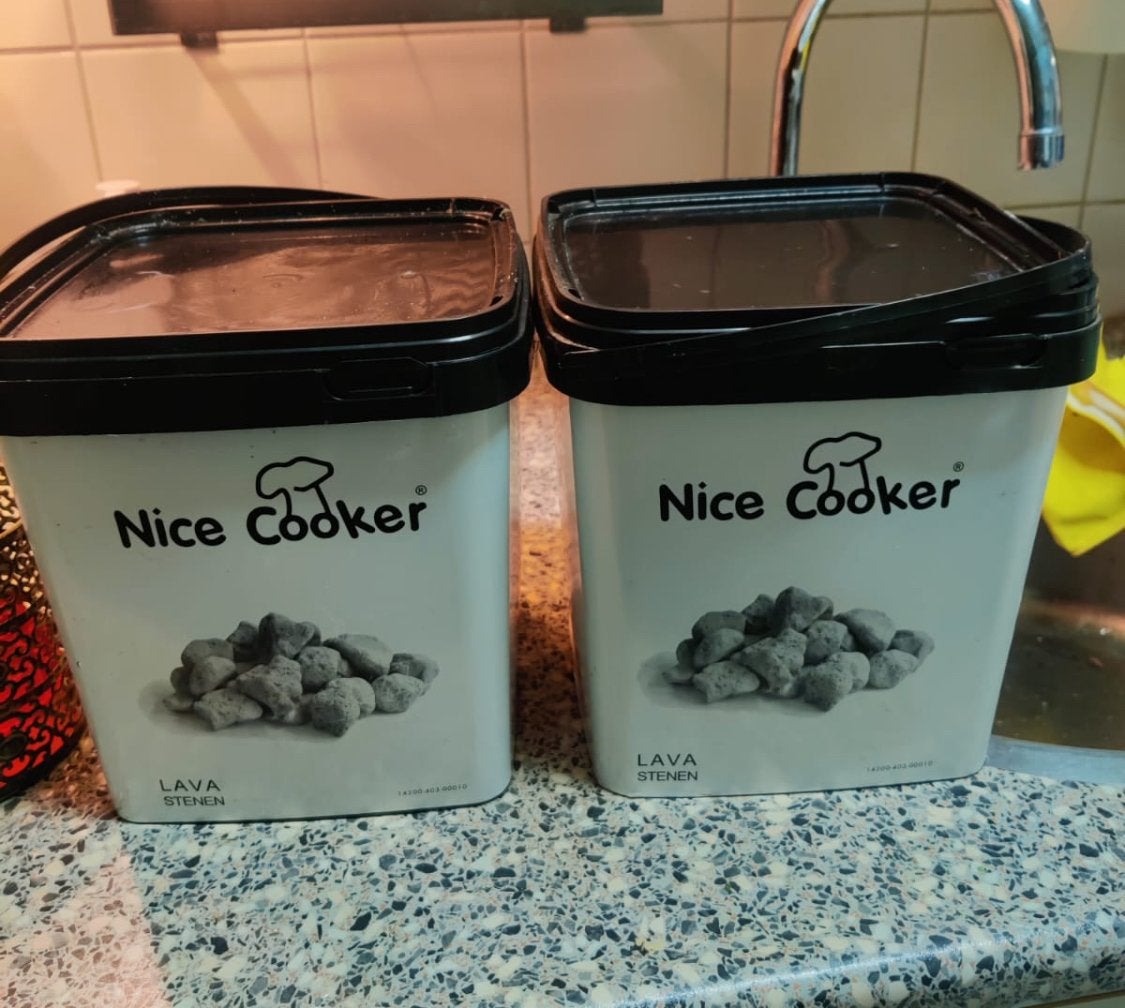 Nice Cooker Lavastenen - 2 emmers, Ophalen of Verzenden, Gebruikt