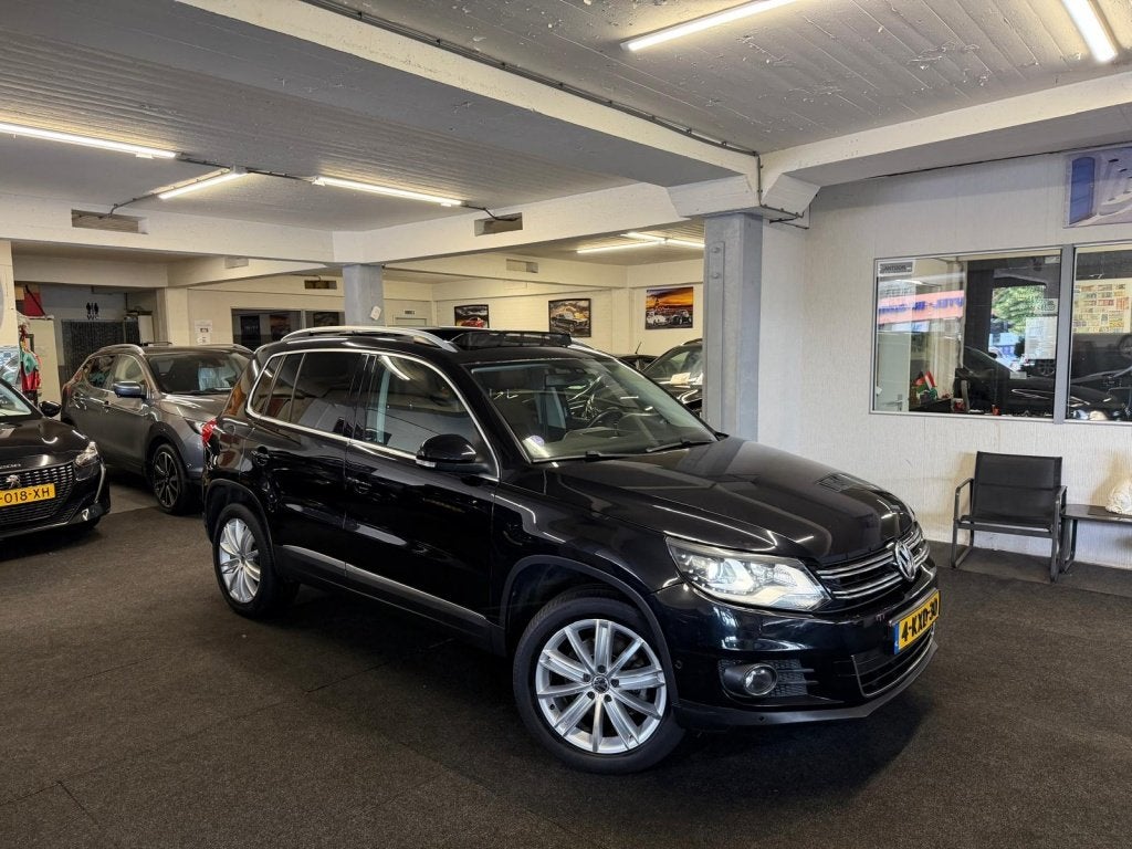 Volkswagen Tiguan 2.0 TSI Sport&St.4M*Schuifdak*Automaat*Key, Automaat, Euro 5, Gebruikt, 4 cilinders