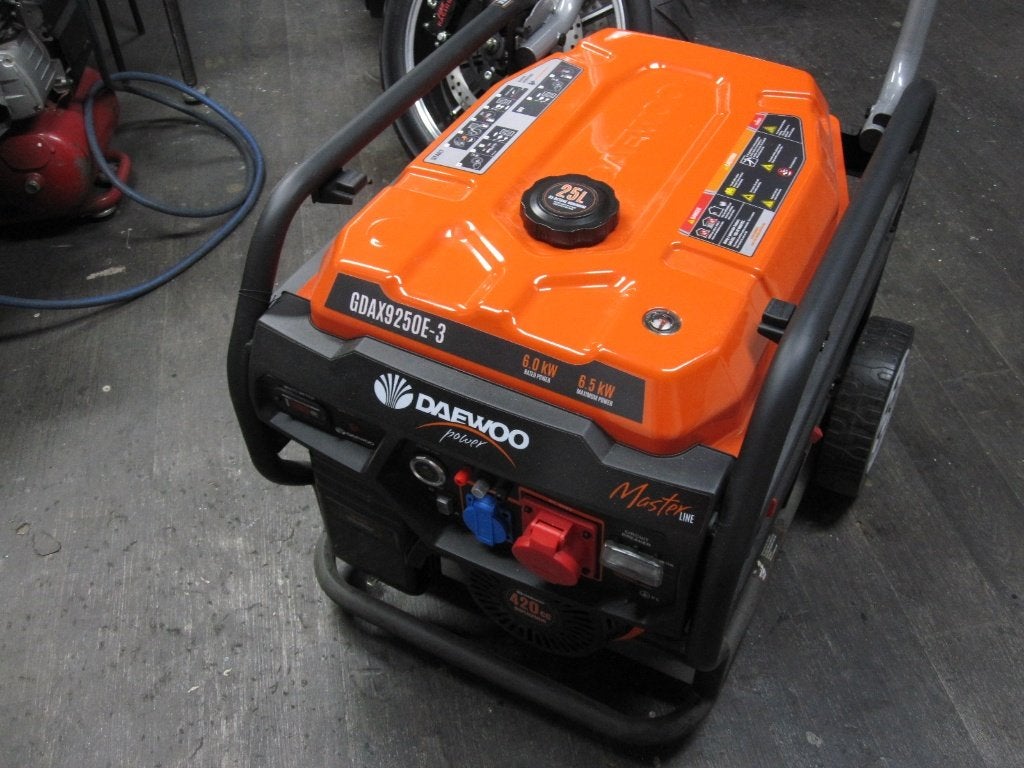 Daewoo generator 6,5 kw, Ophalen, Elektrisch startend, Benzine, Nieuw