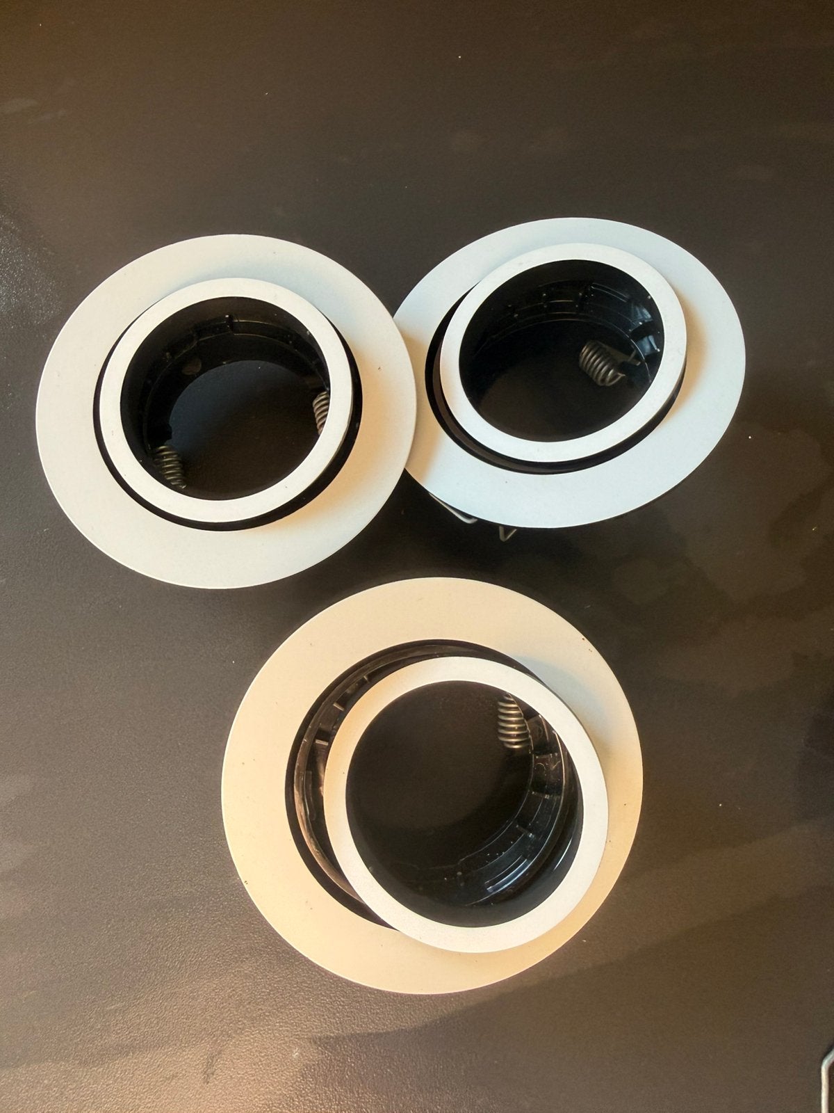 Philips Hue Inbouwspots wit - 3 stuks, Ophalen of Verzenden, Zo goed als nieuw, Kunststof, Plafondspot of Wandspot