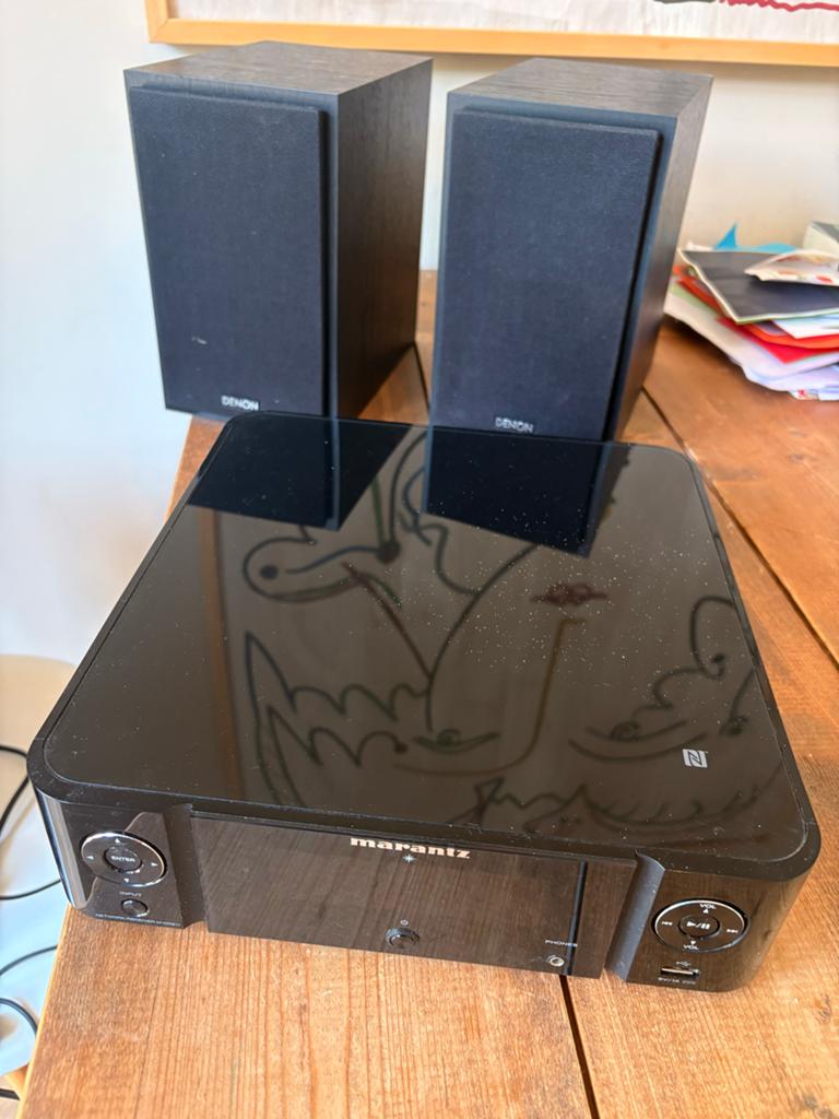 Marantz M-CR511 versterker met Denon boekenplank speakers, Audio, Tv en Foto, Gebruikt, Tuner of Radio, Losse componenten, Ophalen