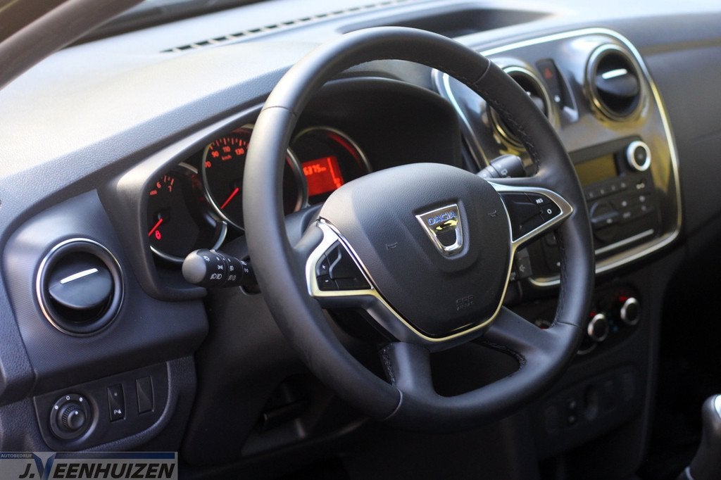 Dacia Sandero 1.0 TCe LPG | Bi-Fuel Comfort |Goedkoop tan, Auto's, Dacia, Voorwielaandrijving, LED verlichting, Zwart, Origineel Nederlands