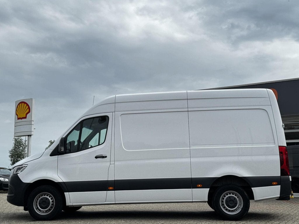 Mercedes Sprinter bestel 317 1.9CDI L2H2 RWD|LED|Leer|Camera, Auto's, Bestelauto's, Achterwielaandrijving, Gebruikt, 4 cilinders