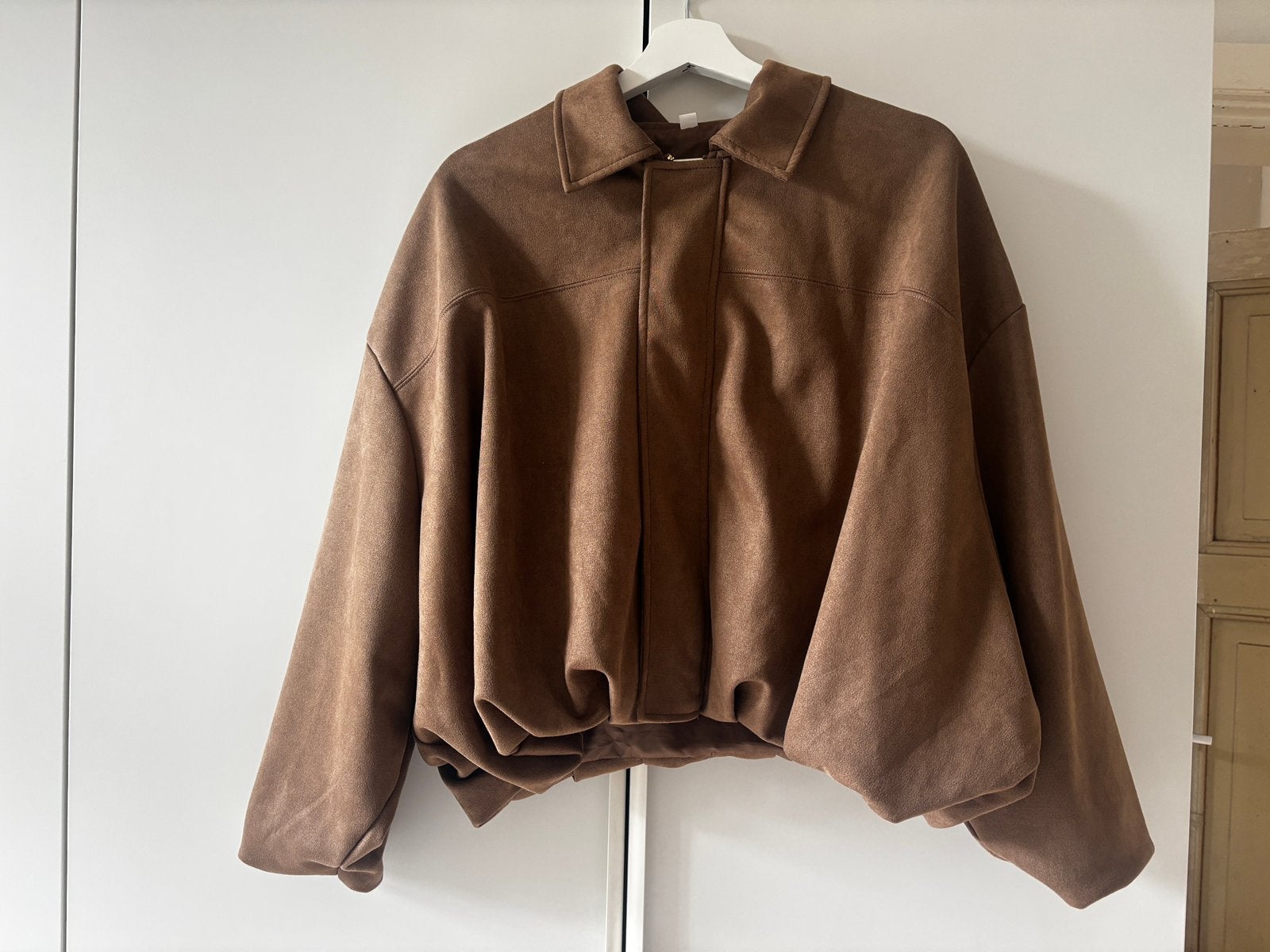 Imitatie suede jas, Ophalen of Verzenden, Zo goed als nieuw, Zwart